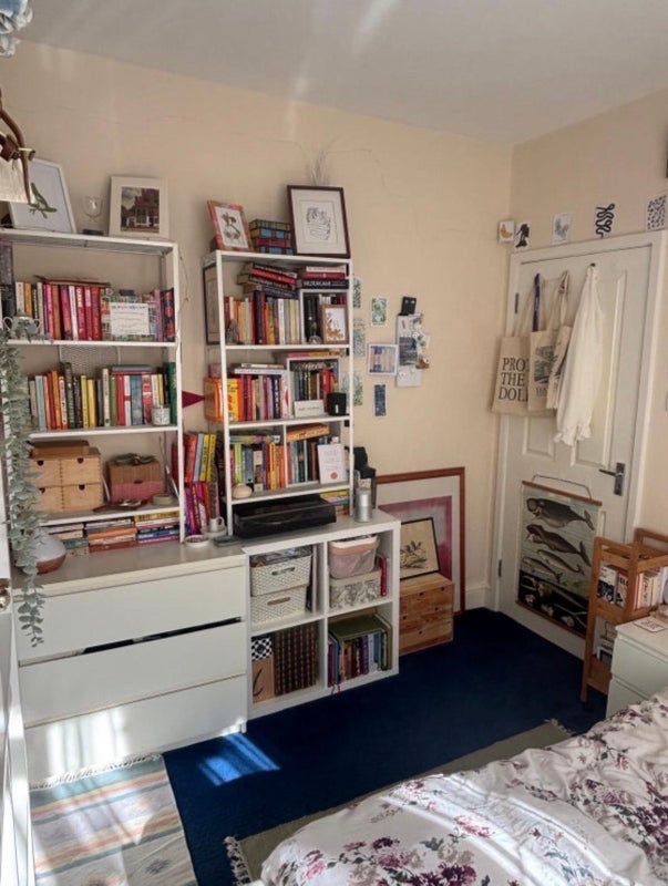 Room Bingham Road in Greater London