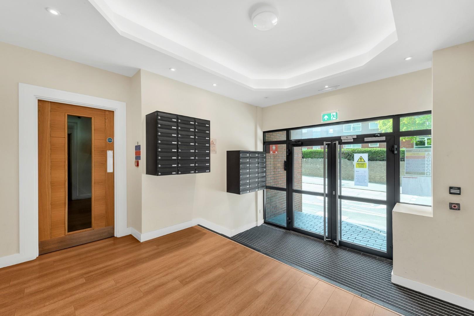 Flat The Bourne in Greater London