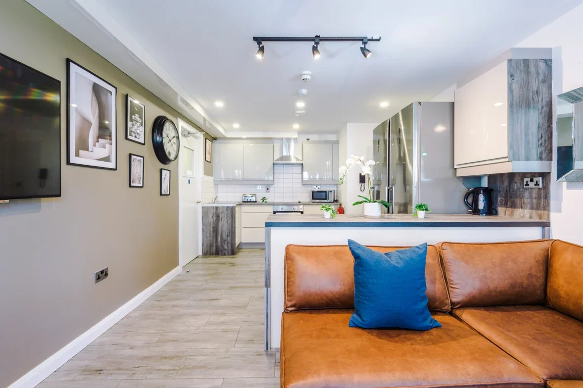 Flat Eskdale Terrace in Newcastle upon Tyne