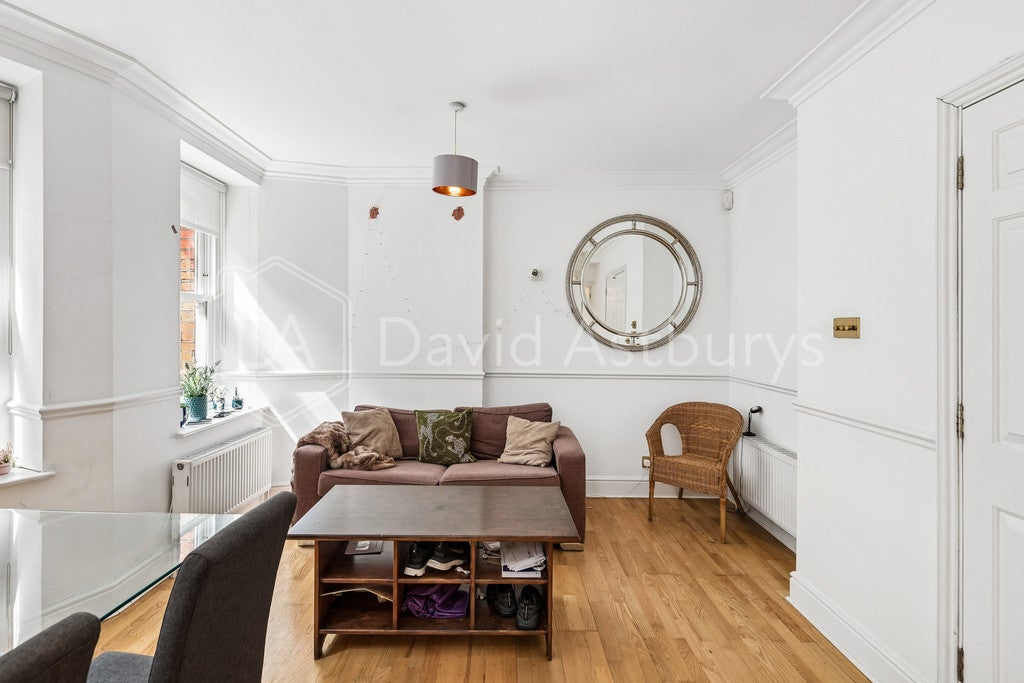 Flat Berners Street in City of Westminster