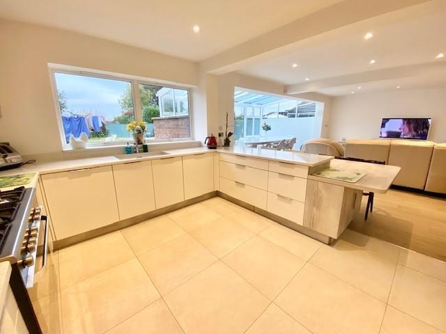 House Ashridge Drive in St Albans