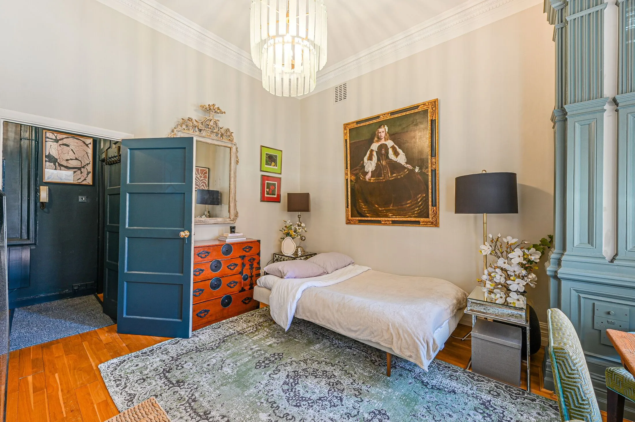Flat Brompton Road in Greater London