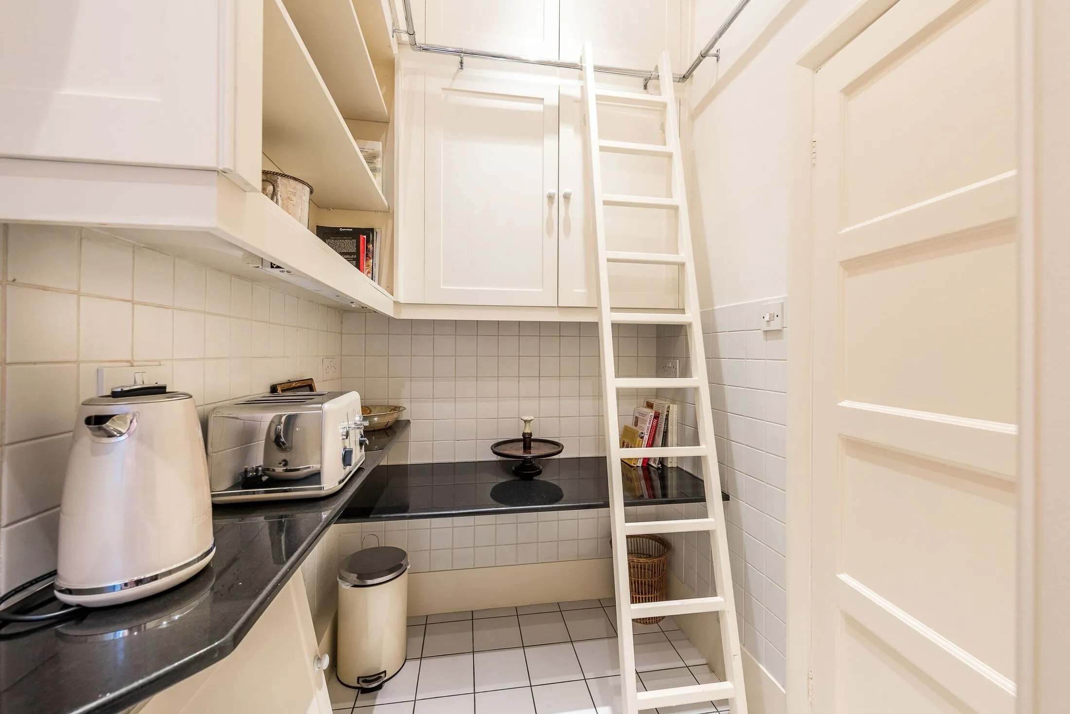 Flat Brompton Road in Greater London