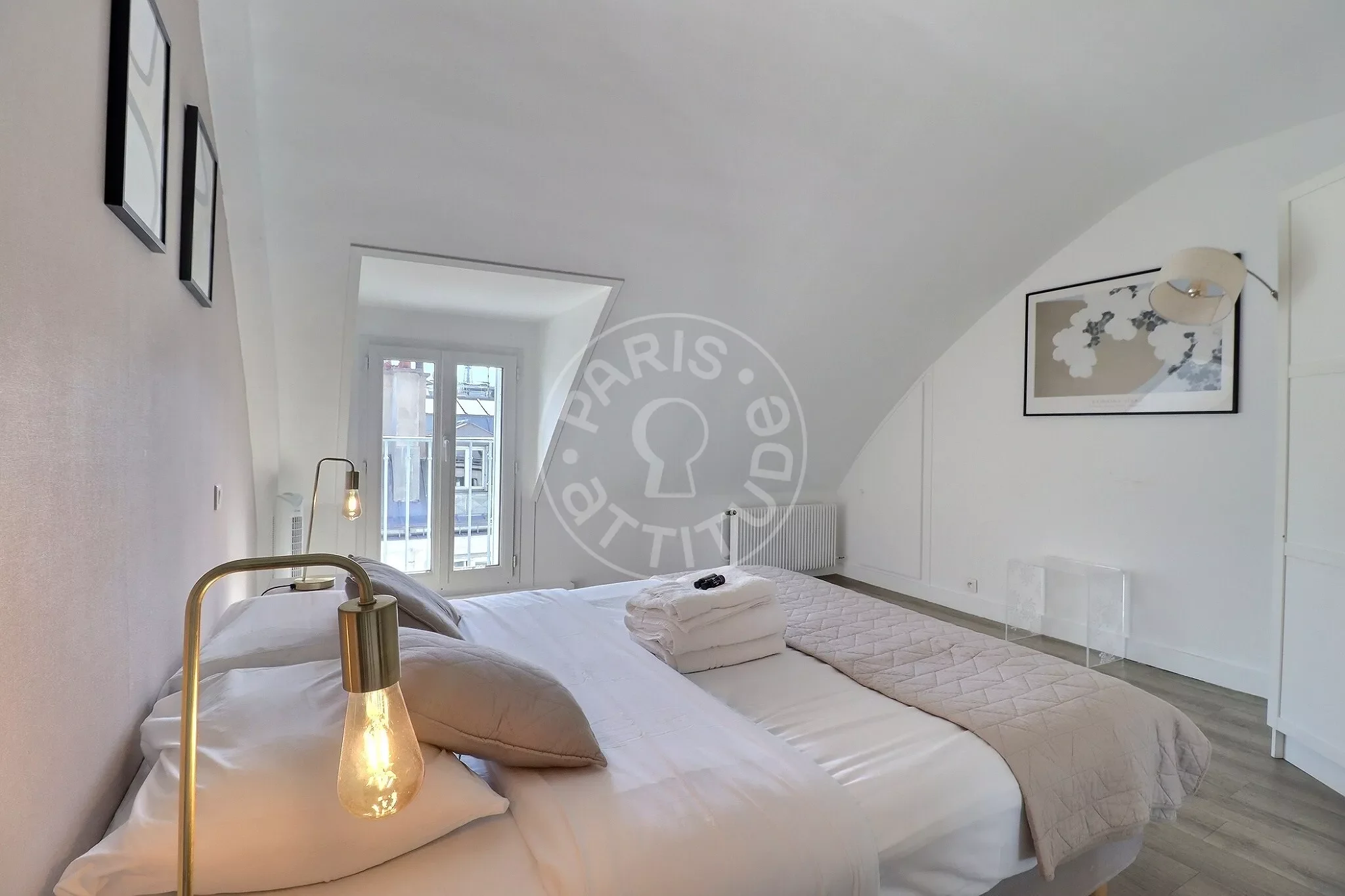 Appartement Rue de Ponthieu à Paris