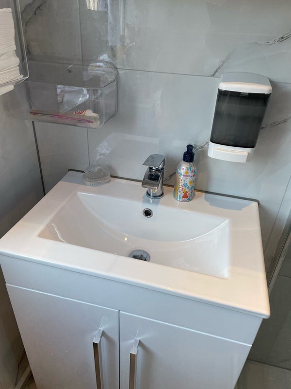 Room Frigate Mews in Greater London