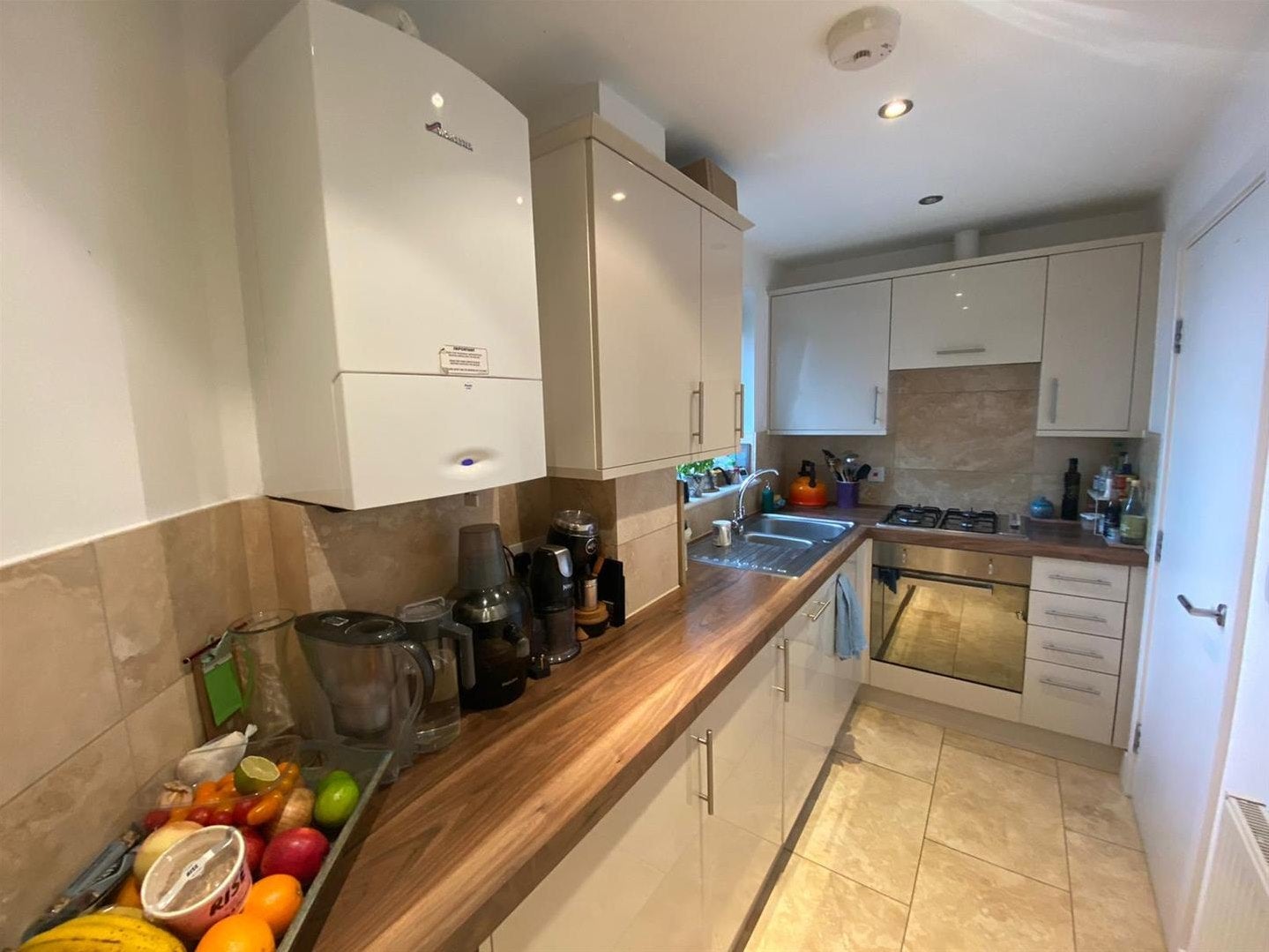 Flat Combermere Road in Greater London