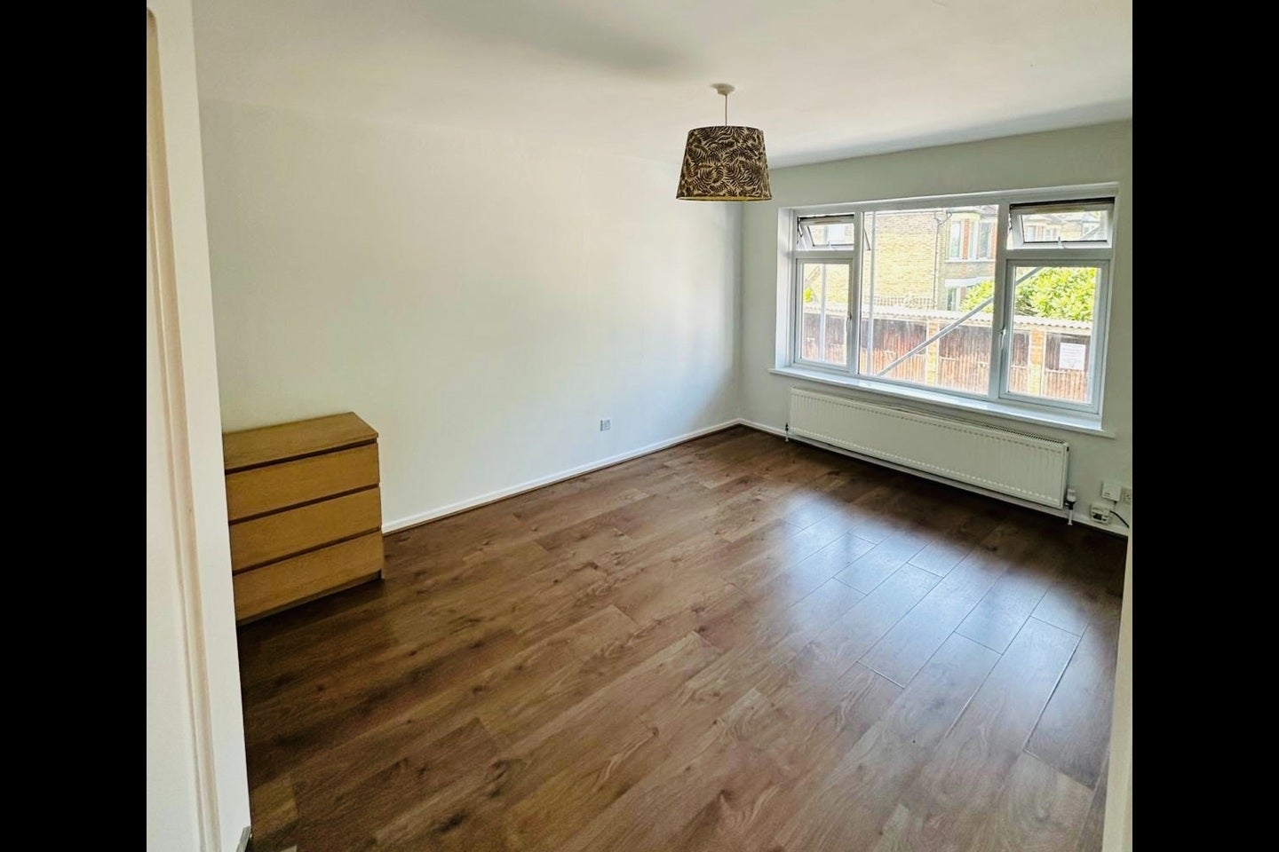 Flat Albert Road in Greater London
