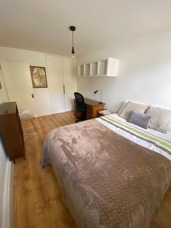 Room Camden Street in Greater London