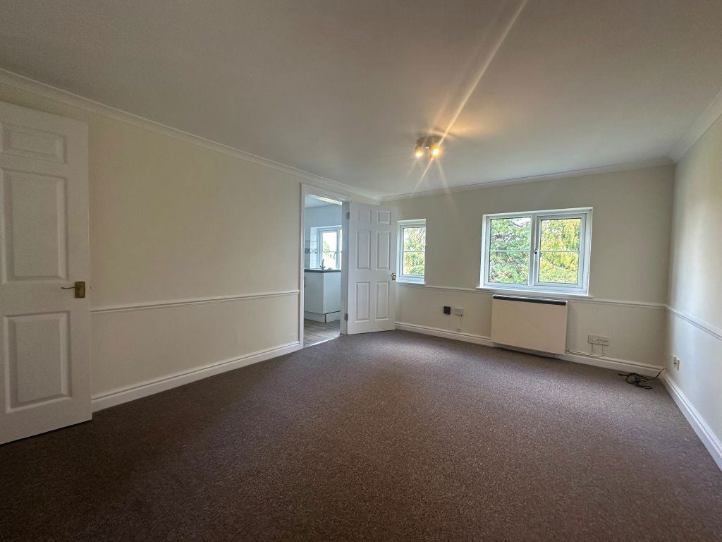 Flat Lunchfield Lane in Moulton
