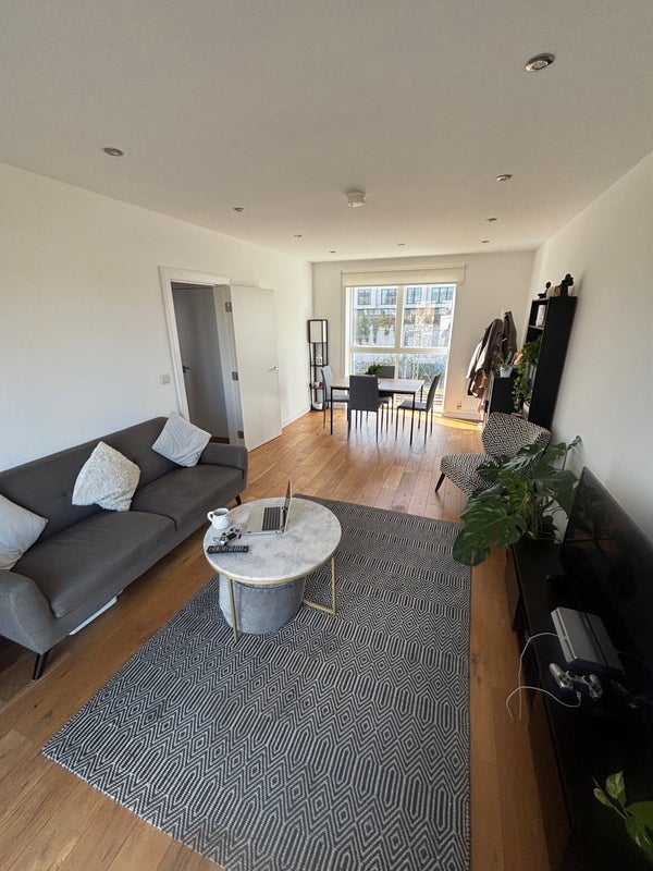 Room Prospect Row in Greater London