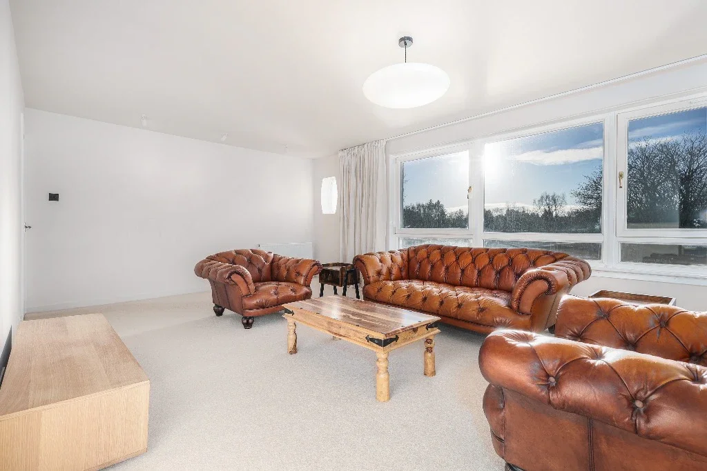 Flat Buchanan Drive in Newton Mearns