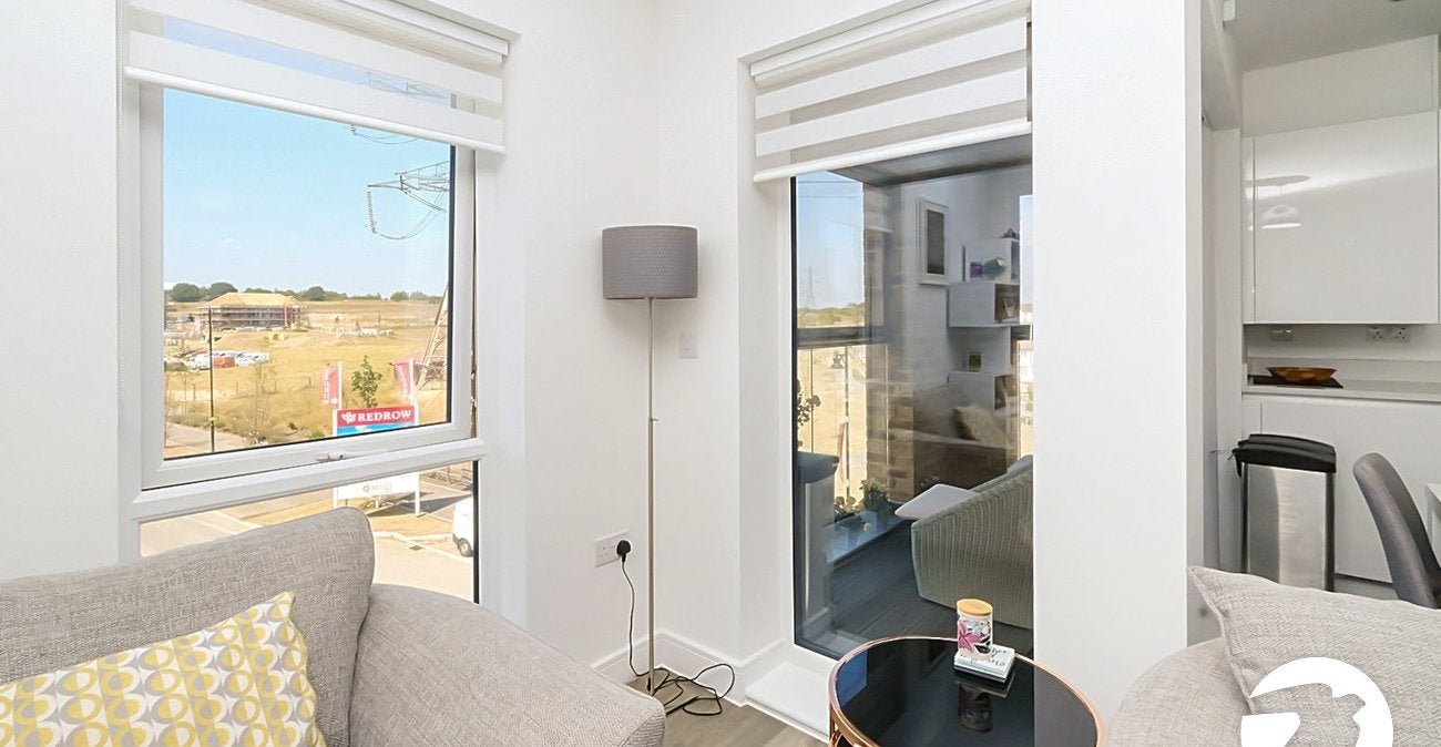 Flat Swanton House in Ebbsfleet Garden City