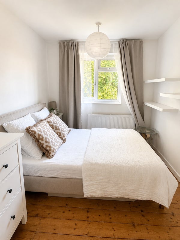 Room Granfield Street in Greater London