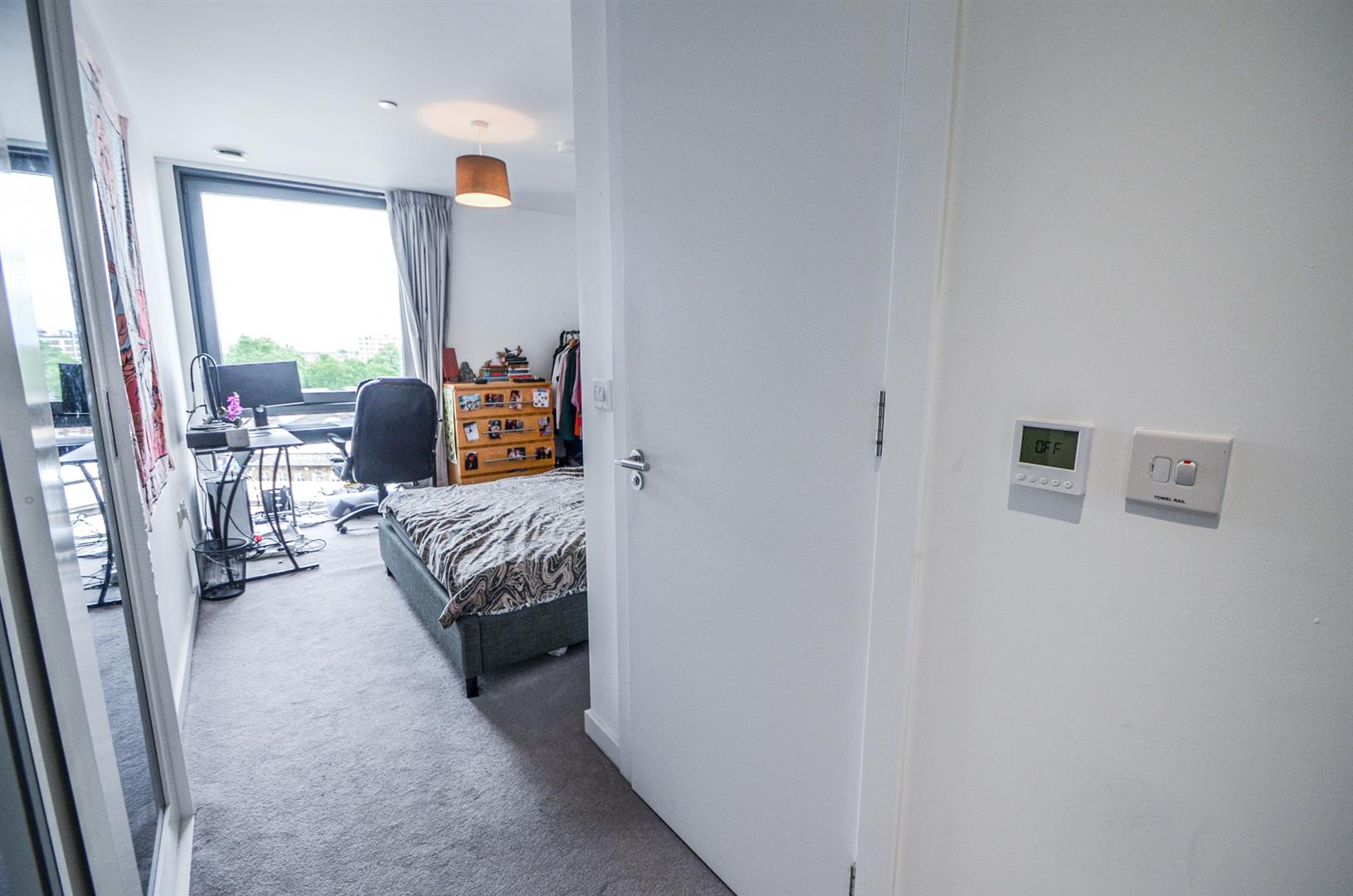 Flat City North Place in Greater London