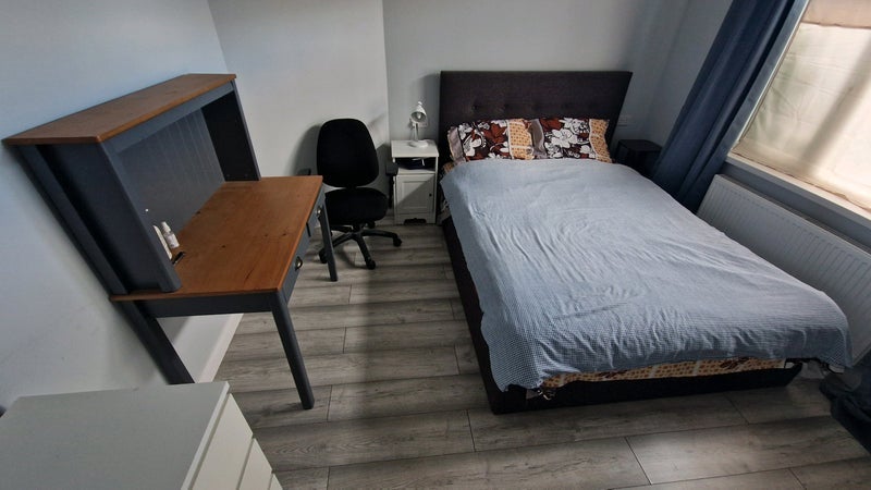 Room Pen Park Road in Bristol