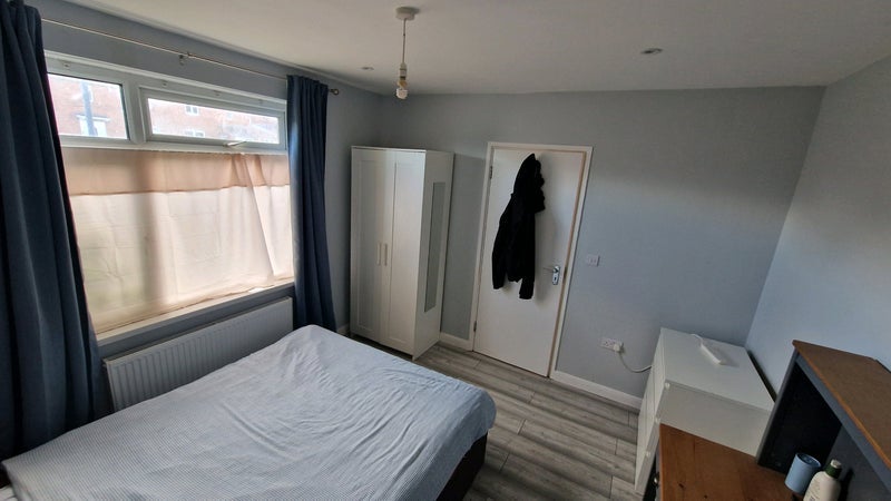 Room Pen Park Road in Bristol