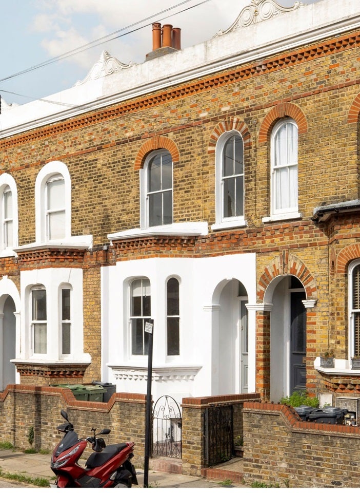 House Mayall Road in Greater London