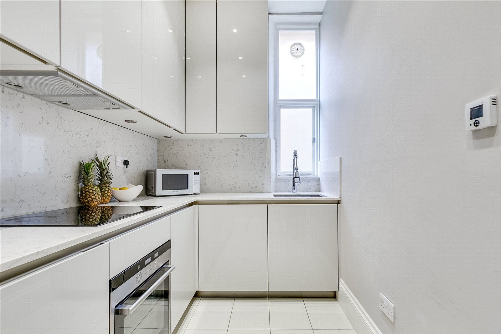 Flat Finborough Road in Greater London