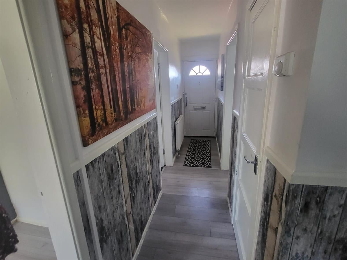 Flat Leasowe Road in Sandwell
