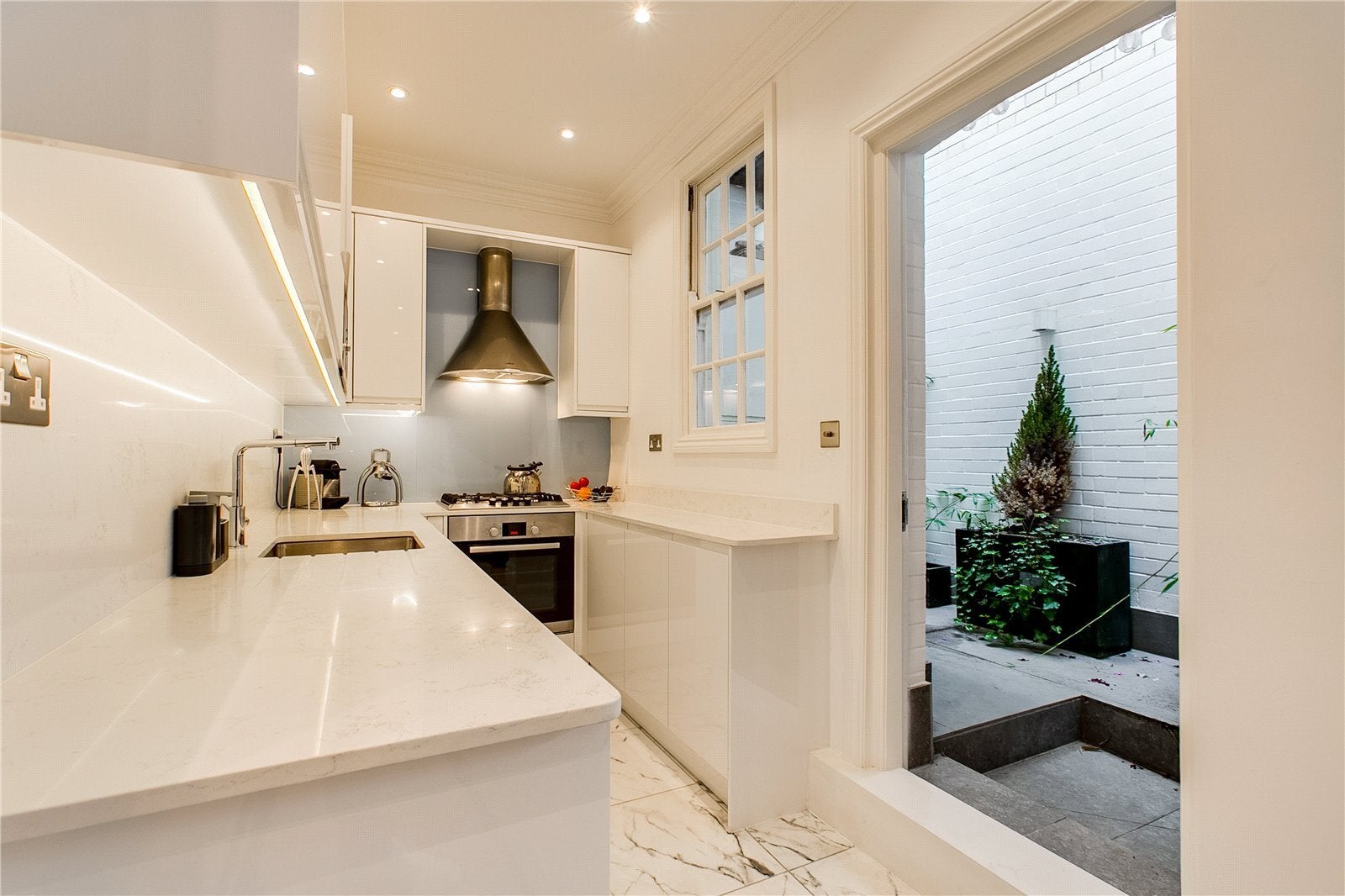 Flat Devonshire Close in City of Westminster