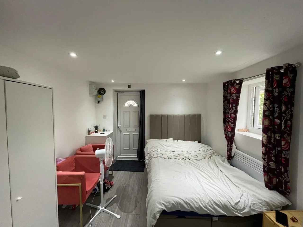Flat Gurney Road in Greater London