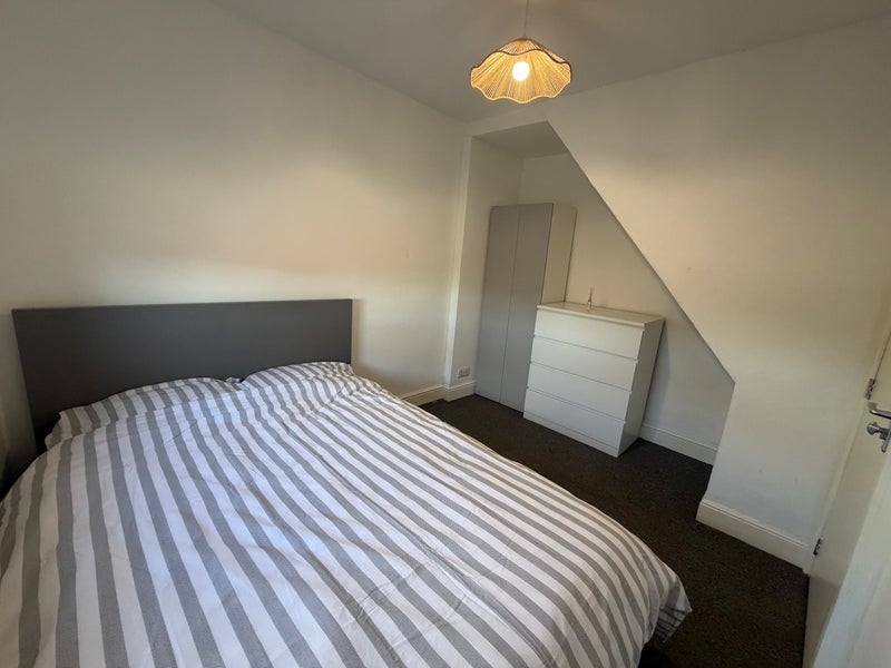 Room Thoresby Street in Ashfield