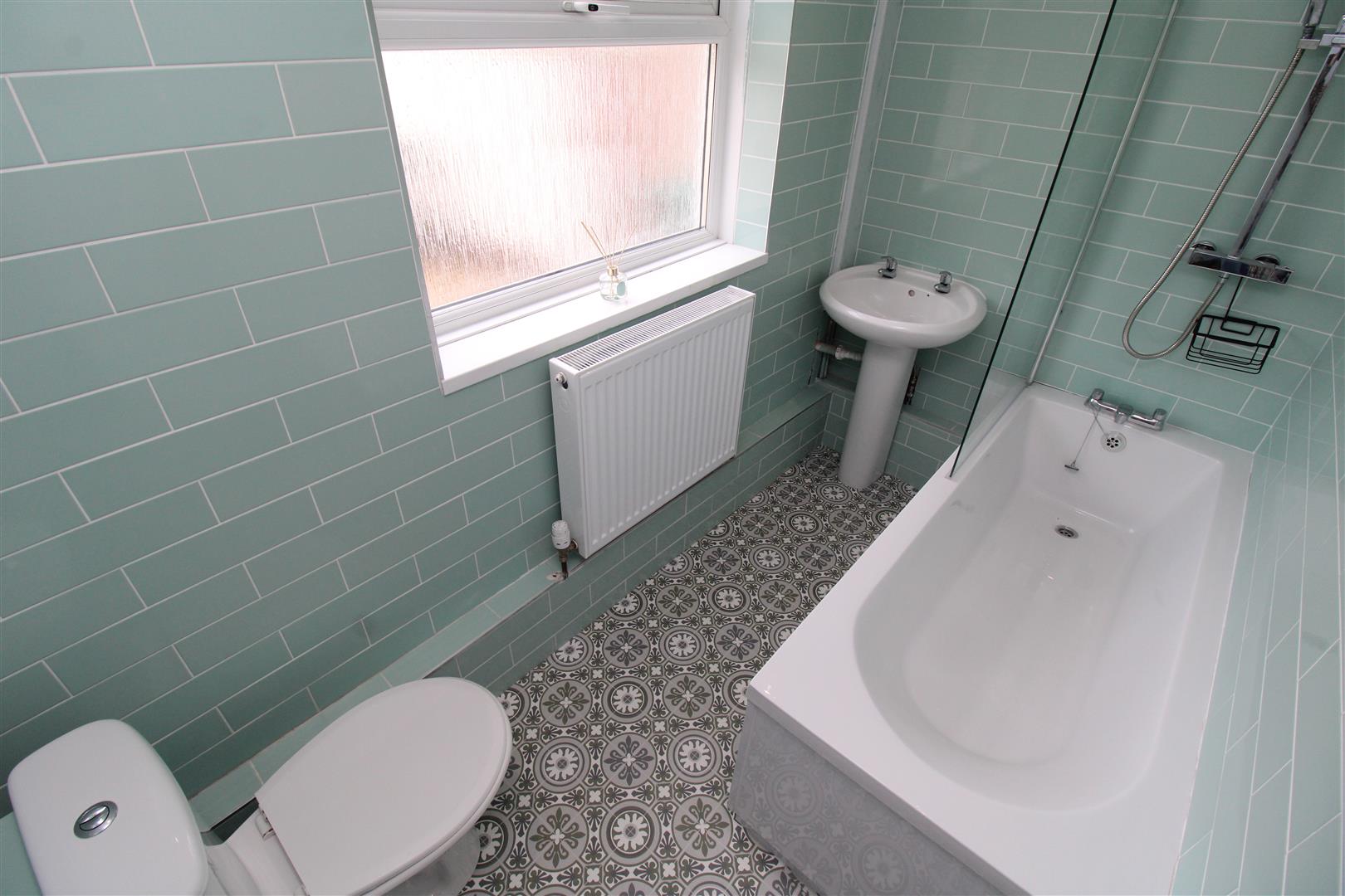 Flat Thurston Road in Pontypridd
