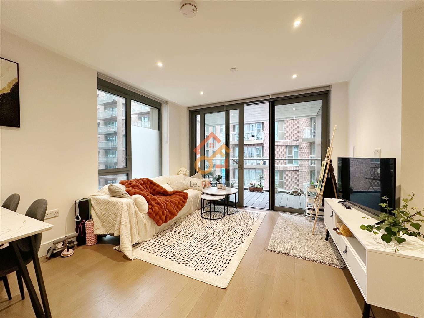Room Palmer Road in Greater London