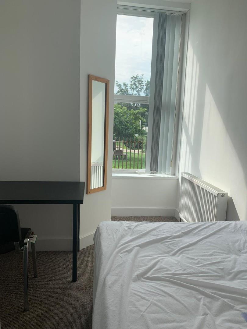 Flat Lisson Grove in Plymouth