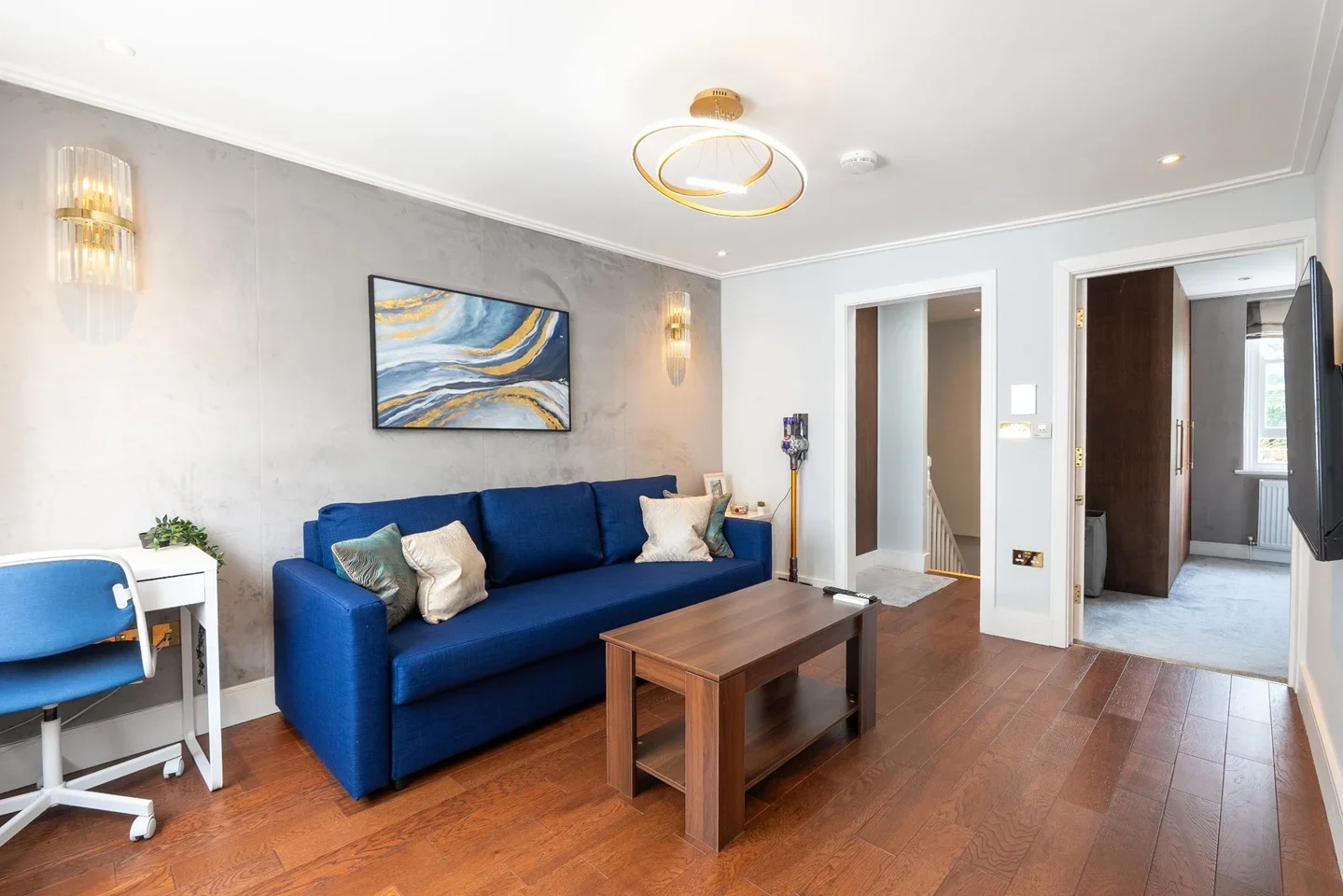 Flat Mornington Crescent in Greater London