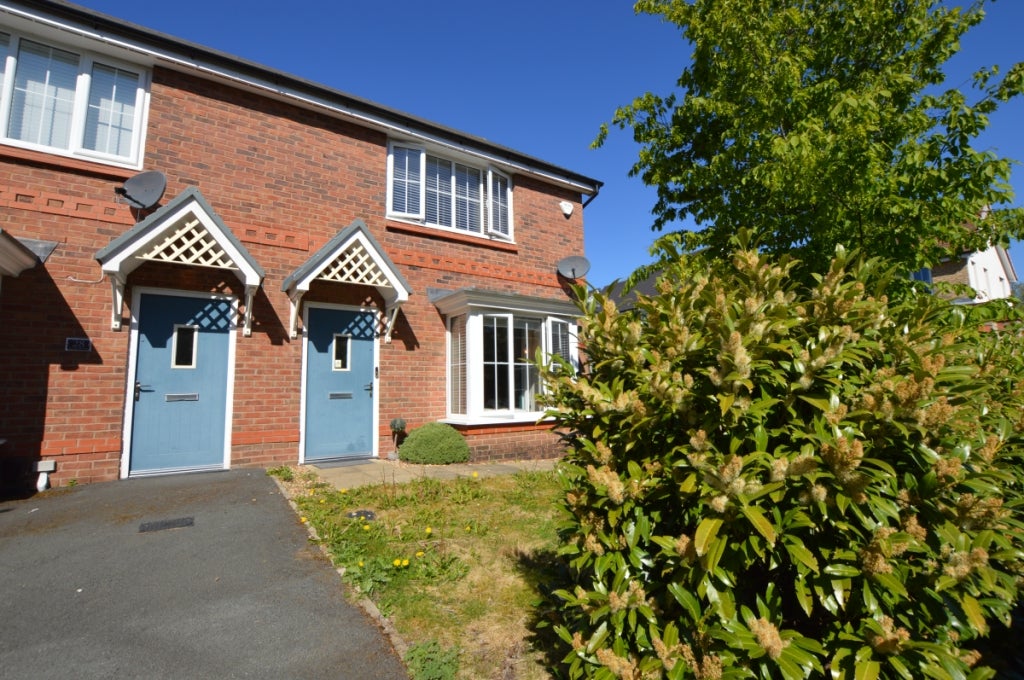 House Nixon Phillips Drive in Hindley