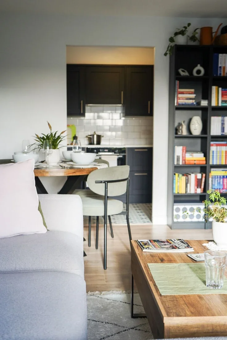 Flat Longfield Drive in Greater London
