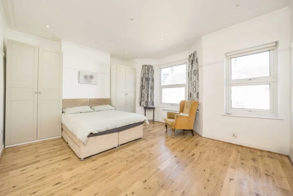 House Tulsemere Road in Greater London
