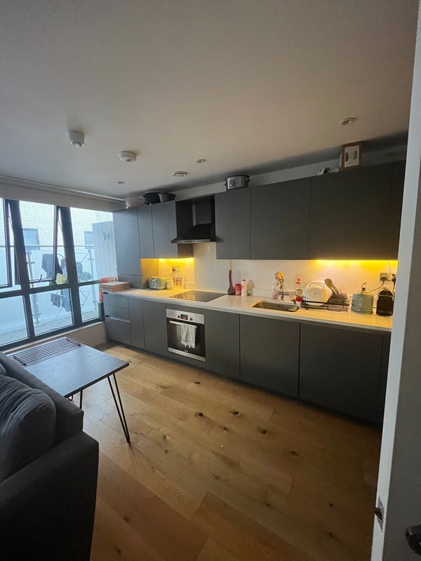 Room Tyssen Street in Greater London