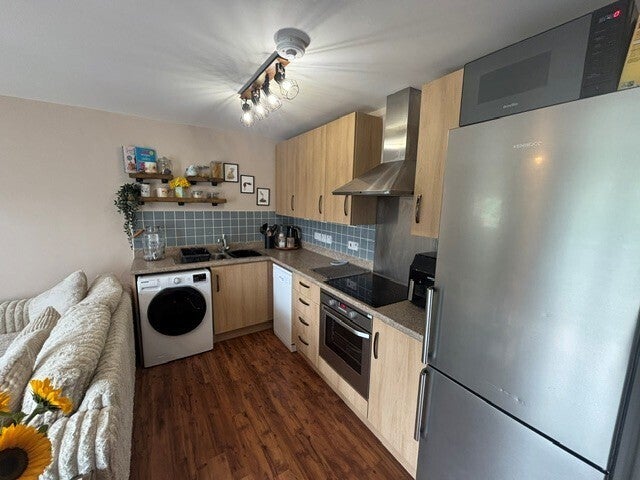Flat Arnold Road in Bristol