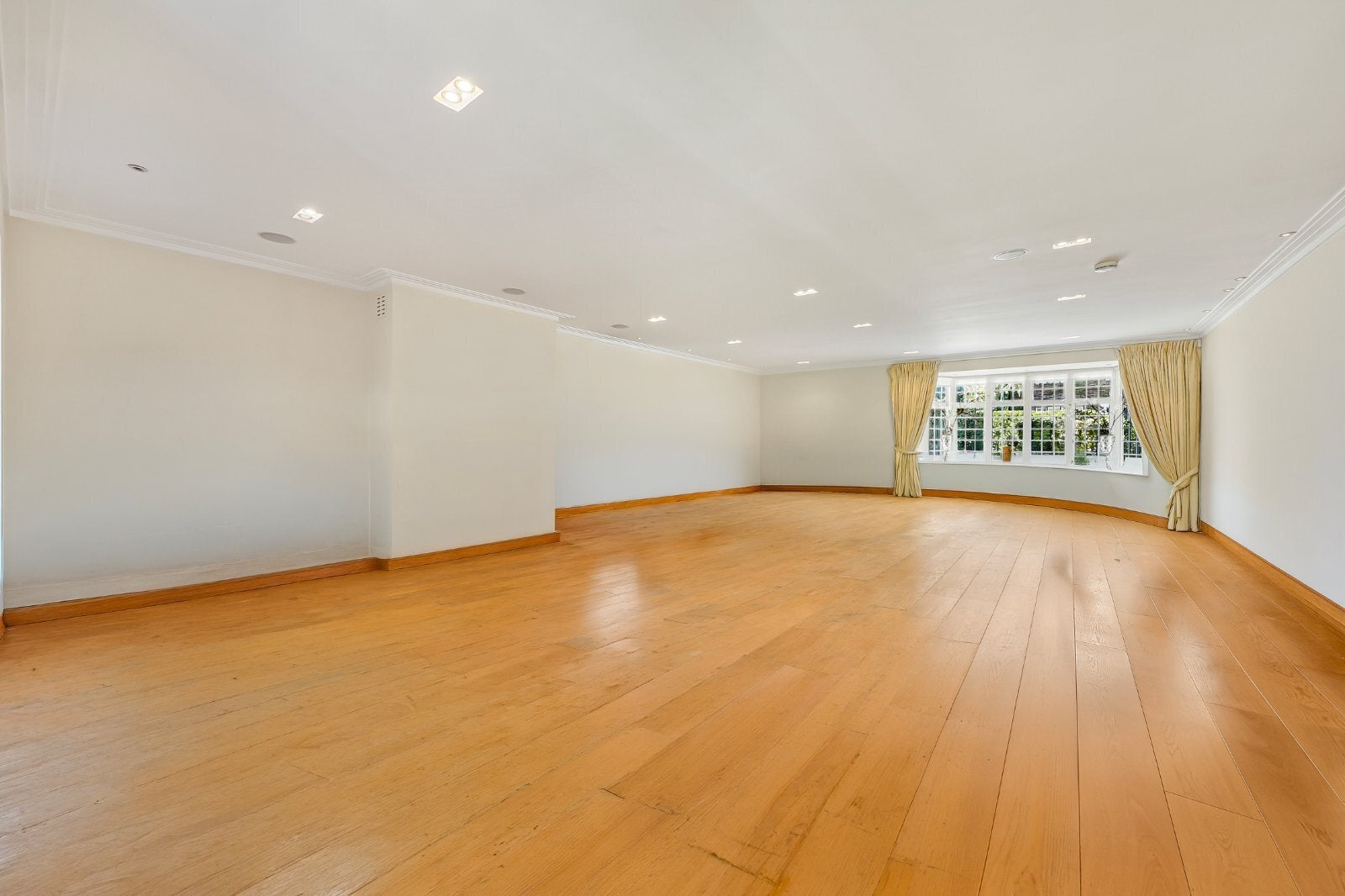 House Chalton Drive in Greater London