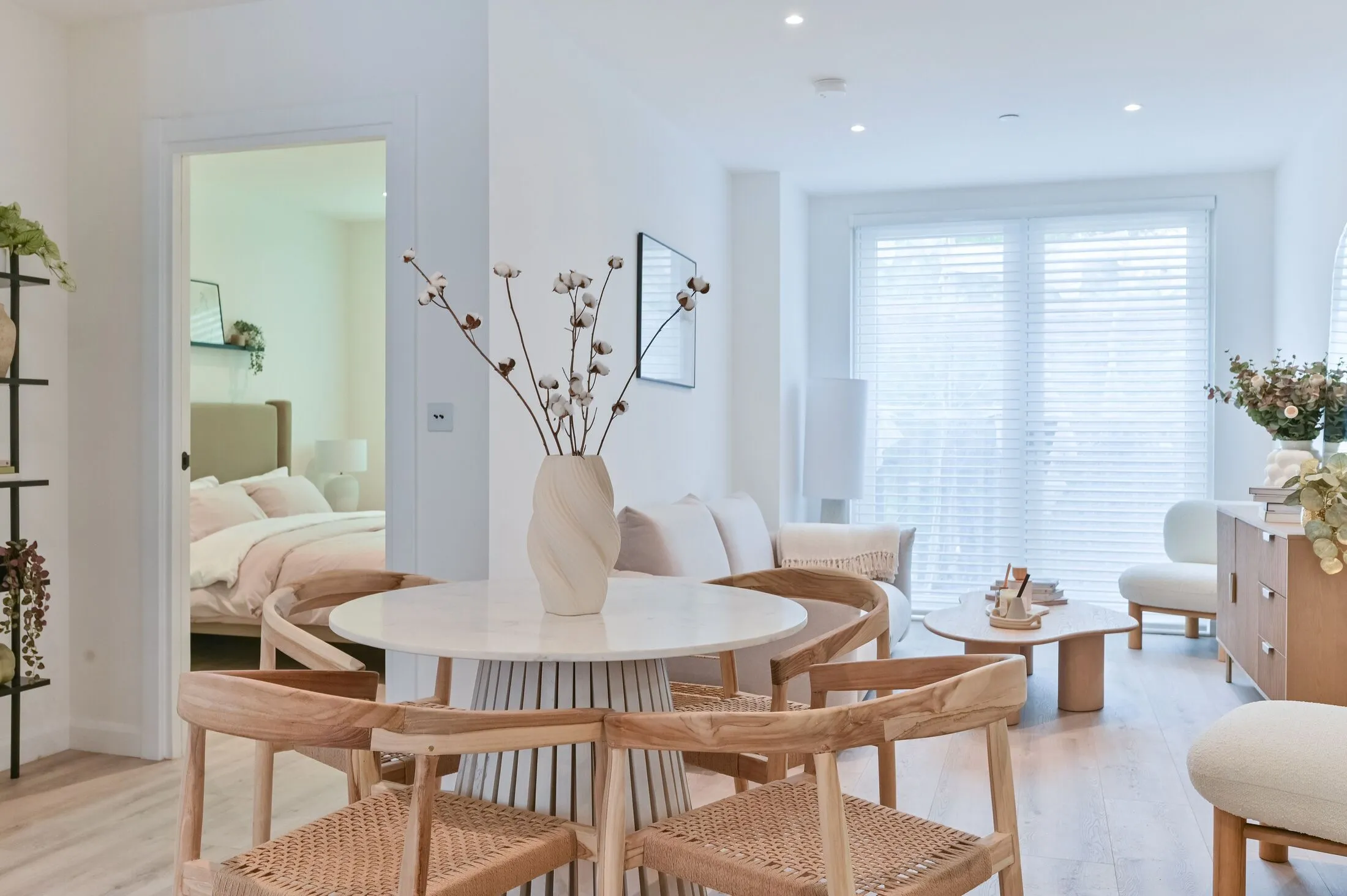 Flat Ravensbury Terrace in Greater London