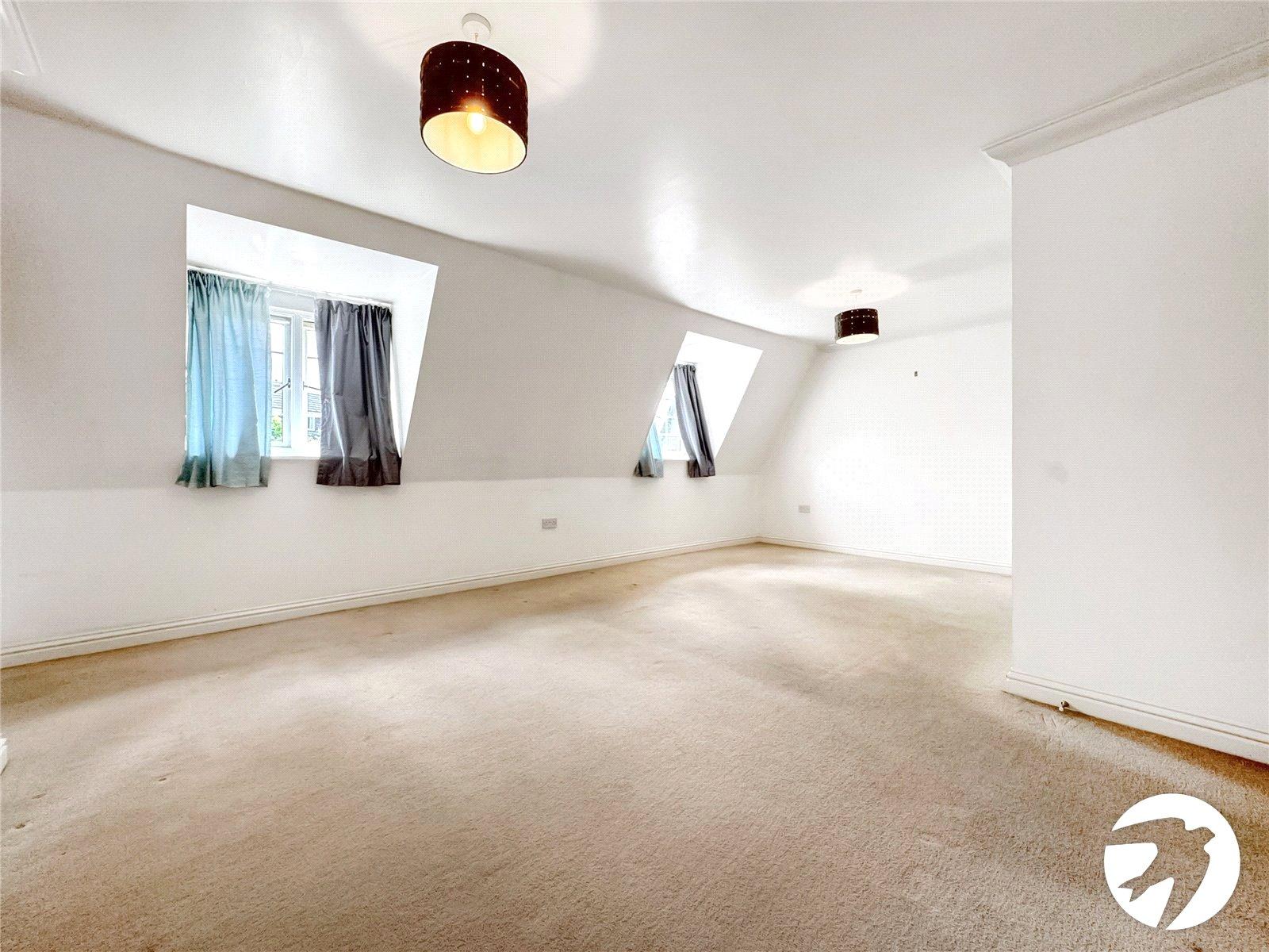 Flat The Chimes in Maidstone
