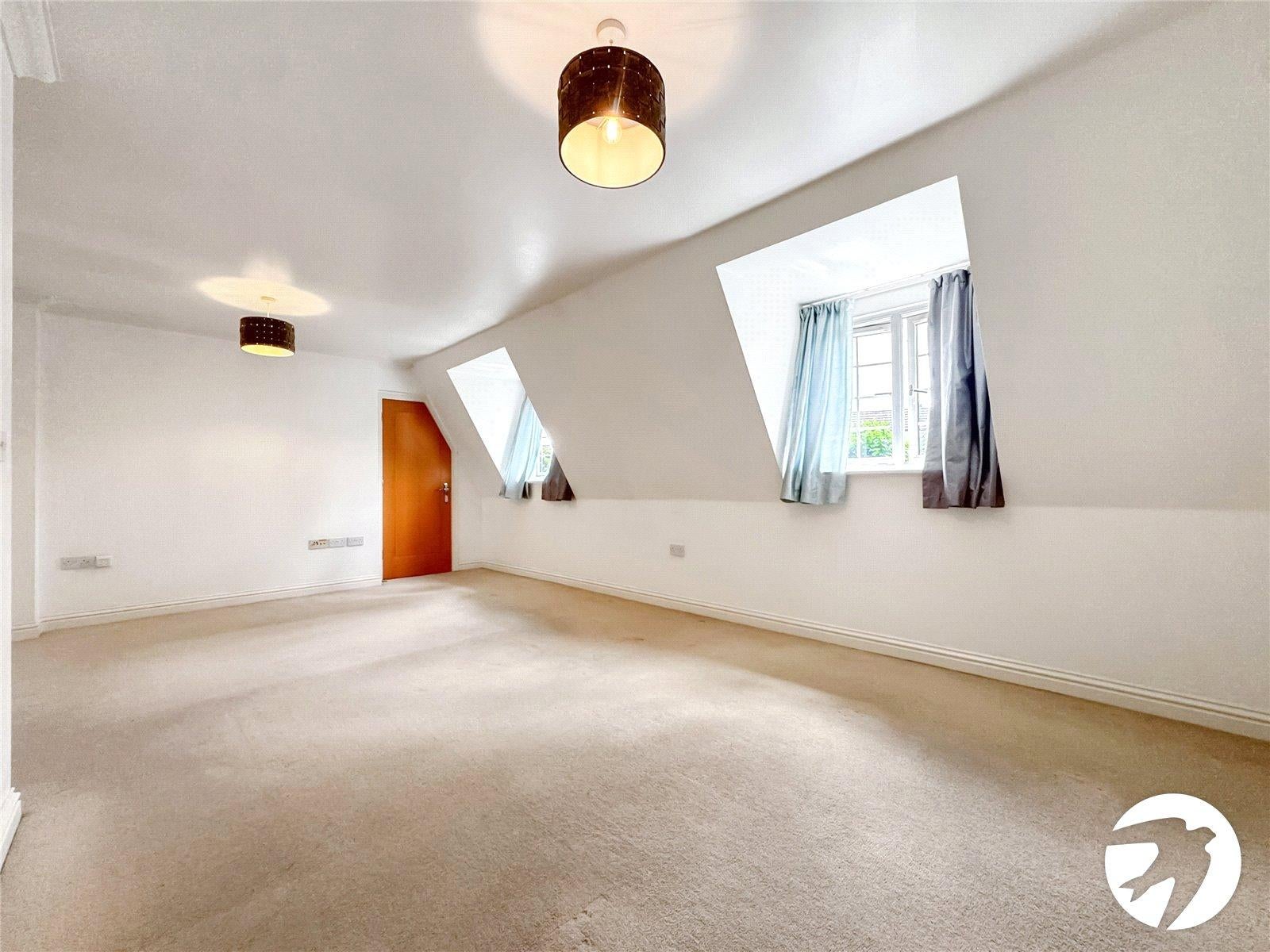 Flat The Chimes in Maidstone