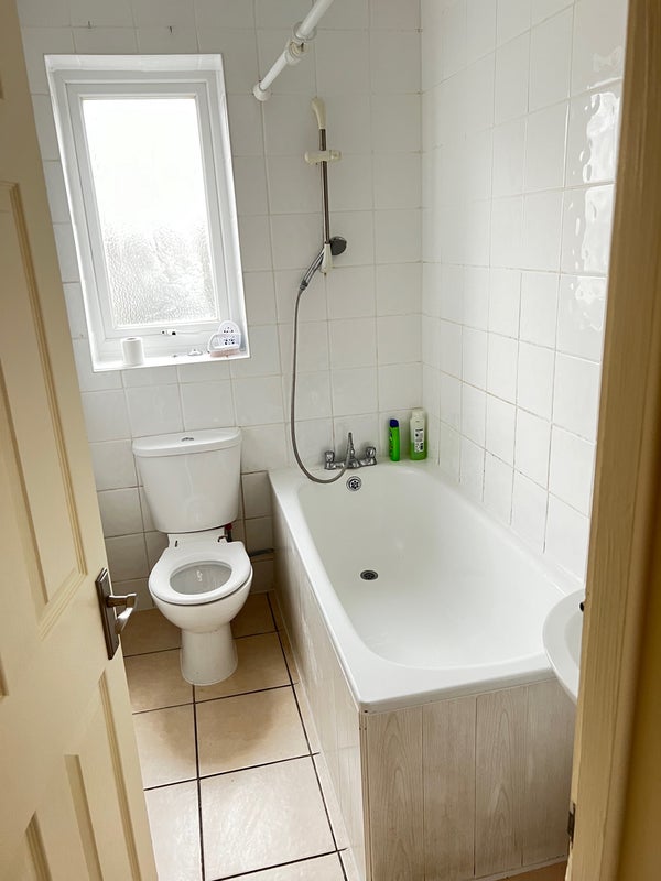 Room Langdon Road in Greater London
