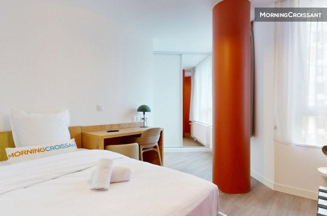 Flat Avenue des Champs Pierreux in Nanterre