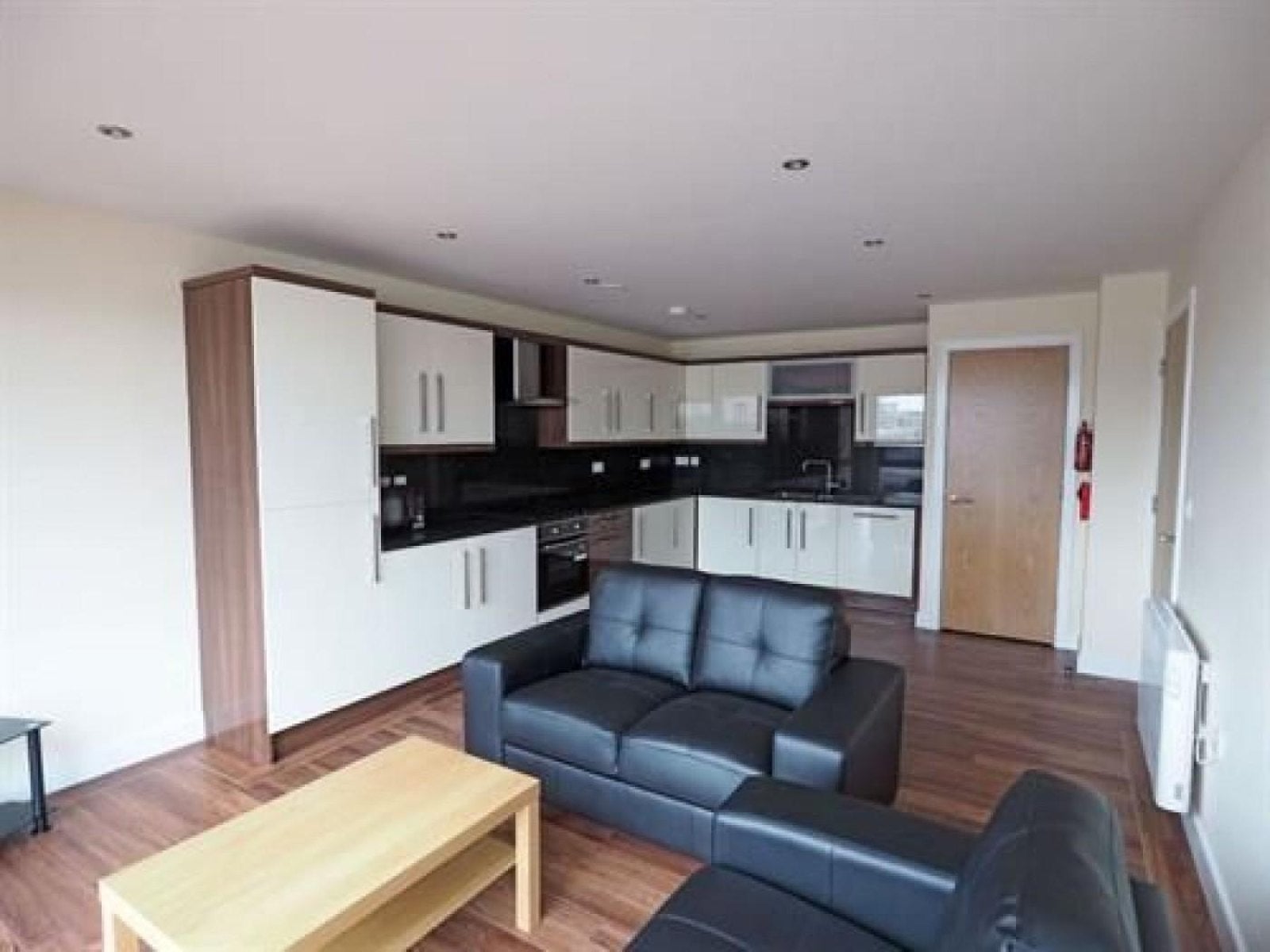 Room Fitzwilliam Street in Sheffield
