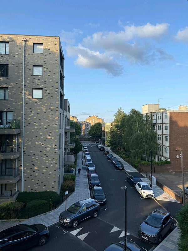 Room Seyssel Street in Greater London
