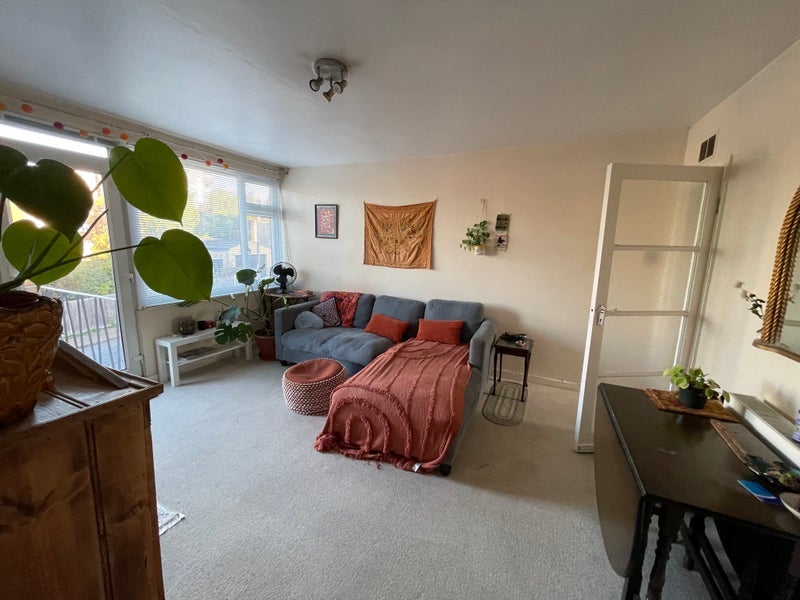 Room Elland Road in Greater London