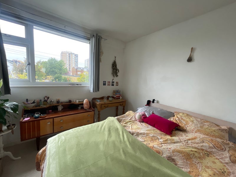 Room Elland Road in Greater London