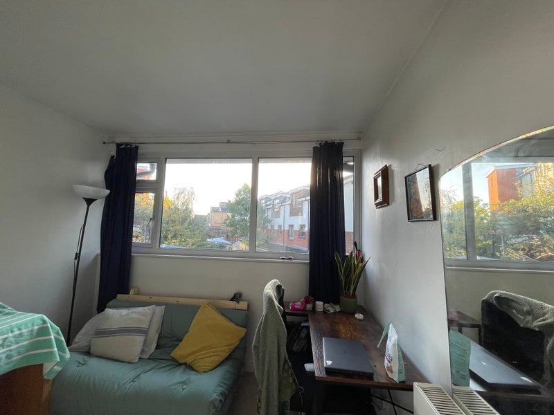 Room Elland Road in Greater London