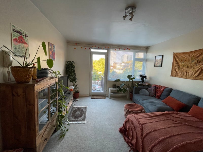 Room Elland Road in Greater London