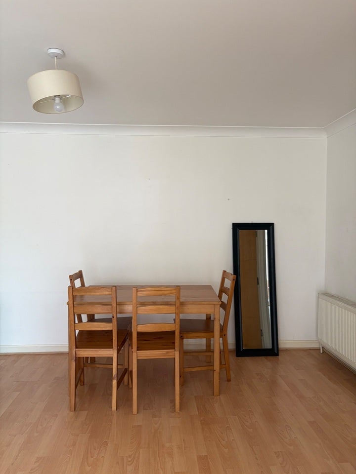 Flat Spert Street in Greater London