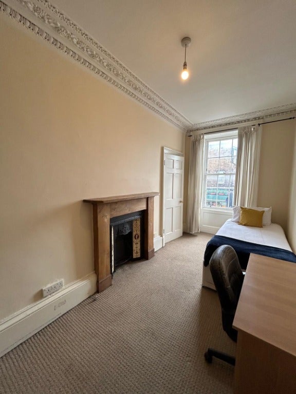Flat Montrose Terrace in City of Edinburgh