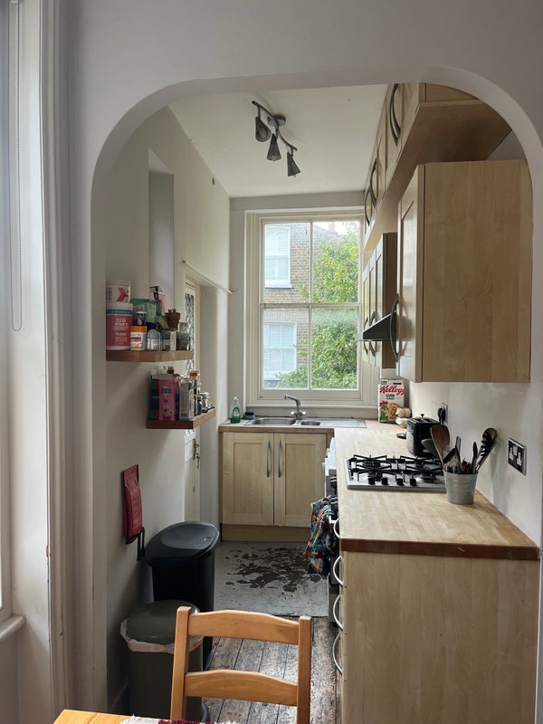 Flat Elmhurst Street in Greater London